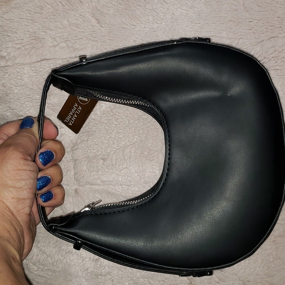 NEW- Small Faux Leather Cluth/ Purse - Picture 5 of 8